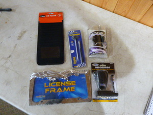 lot 55 image: Automotive Accessories