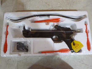 lot 111 image: Camco Tools Pistol Crossbow with Safety Lock
