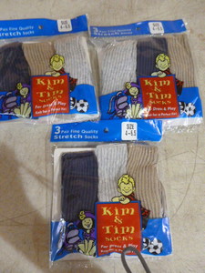lot 176 image: 9 Pair of Boys Stretch Socks