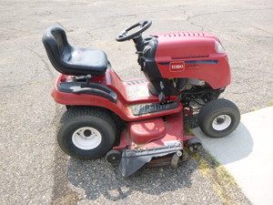 lot 3 image: Toro LX 500 Riding Lawn Mower