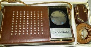 lot 79 image: Vintage Coronado Transistor 9 Portable Radio.