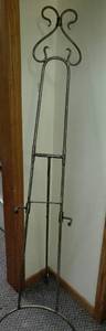 lot 89 image: Metal Art Picture Mirror Display easel.