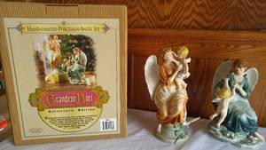 lot 163 image: Grandeur Noel Nativity Angels