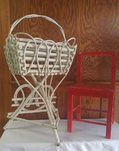 lot 175 image: Wood Vintage Childs Chair and Branch Stand.