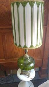 lot 178 image: Mid Century Modern Table, lamp and Newspaper Rack.