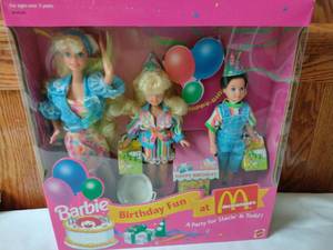 lot 231 image: Birthday Fun at McDonalds Barbie.