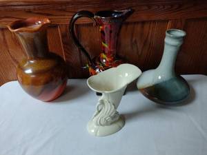 lot 254 image: Mid Century Modern Pottery (4) Trenton Chadwick, Haeger