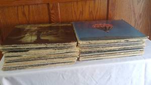 lot 223 image: 12 in. Vinyl Records. about 30. EXCELLENT