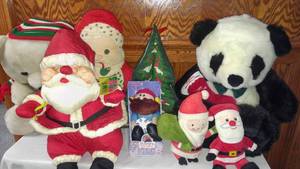 lot 234 image: 22 Gal. Latch Tote and more. Christmas Stuffies, All Clean and Like New. Sterlite. Loc