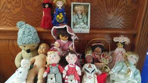 lot 795 image: Collection of Vintage Dolls. Campbells, Pillsbury, Porcelain, Native American and More.