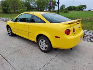 lot 3 image: 2008 CHEVY COBALT