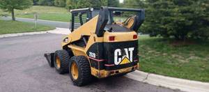lot 3 image: 2008 CAT 252B Skid-Loader