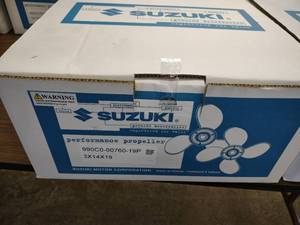 lot 17 image: Suzuki Aluminum Propeller, 3x14x19,...