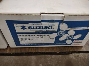 lot 24 image: Suzuki Aluminum Propeller, 3x14x17,...