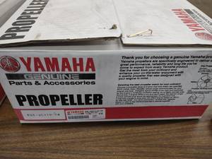 lot 51 image: Yamaha Aluminum Propeller, 3x15.25x...