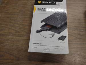 lot 96 image: Minn Kota MKA-32 Quick Release Brac...
