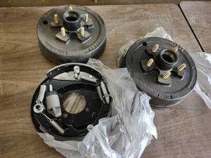 lot 134 image: (2) Axle Technology 10 Drum Brakes...