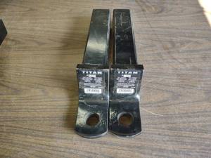 lot 138 image: (2) Reese Titan 45122 Hitch Receive...