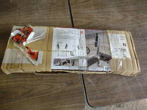 lot 145 image: Extreme Max Heavy Duty Side mount G...