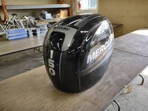 lot 169 image: Mercury 150 hp. Hood, Cracked...