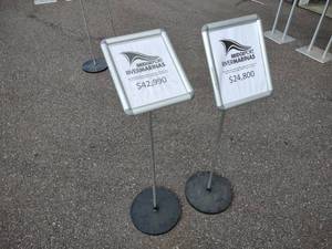 lot 270 image: (2) Display Stands, 10.5x13...