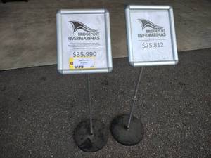 lot 271 image: (2) Display Stands, 10.5x13...