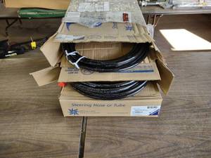 lot 198 image: (3) Hoses...