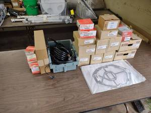 lot 206 image: Assorted Yamaha Parts...