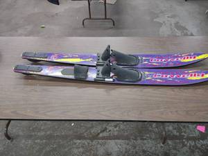 lot 223 image: Connelly Rascals Water Skis...