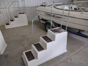 lot 257 image: Fiberglass Boat Display Steps...
