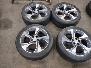 lot 278 image: (4) Chevrolet Aluminum Rims with Ti...