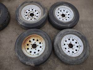 lot 279 image: (4) Rims with Tires, ST17580R13...