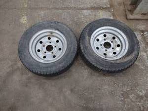 lot 283 image: (2) Rims with Tires, 145R12C...