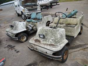 lot 328 image: (2) AMF Harley Davidson Golf Carts ...