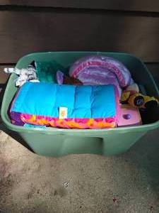 lot 123 image: Collection of kids items