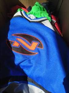 lot 136 image: Lot Of Clothing