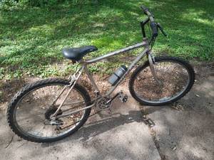 lot 143 image: Murray Actra Bike