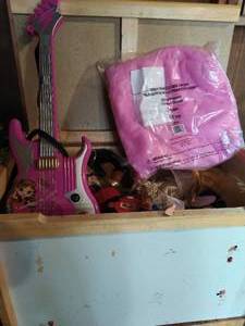 lot 166 image: Toy Trunk with toys