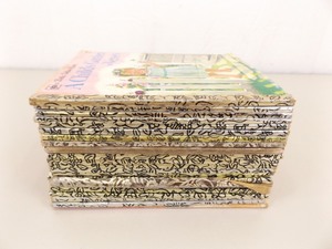 lot 48 image: Lot of Vintage Little Golden Books