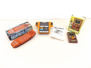 lot 58 image: Vintage 1980s Coleco etc. Hand Held Games
