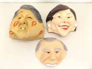 lot 66 image: George Bush, Laura Bush, and Bill Clinton Adult Halloween Rubber Masks
