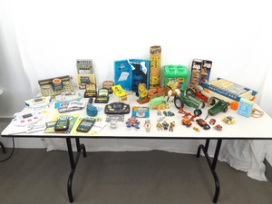 lot 68 image: Large Lot of Vintage Toys