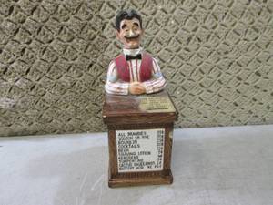 lot 25 image: (EC1) Vintage Ceramic Coin Activate...
