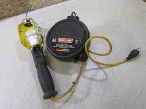 lot 118 image: (BSB) Craftsman 20 ft Work Light Wo...