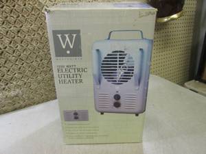lot 124 image: (D-2) Westpointe 1500 Watt Electric...