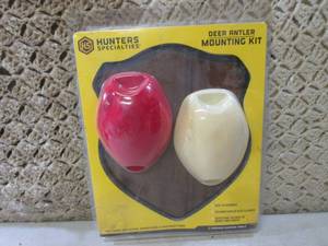 lot 134 image: (E-1) Deer Antler Mounting Kit...