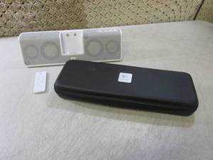 lot 135 image: (F-0) Logitech mm50 Portable Speake...