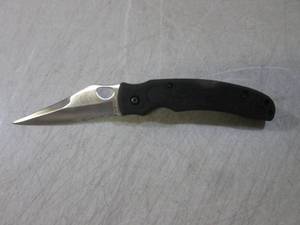 lot 141 image: (CNTR) NRA Lockback Knife with Clip...