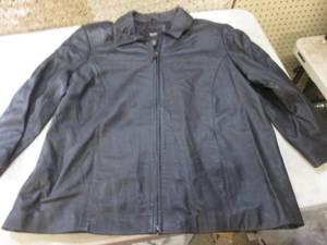 lot 183 image: (F-0) Mossimo Ladies Leather Jacket...