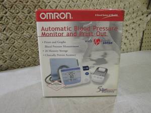 lot 188 image: (EC1) Automatic Blood Pressure Moni...